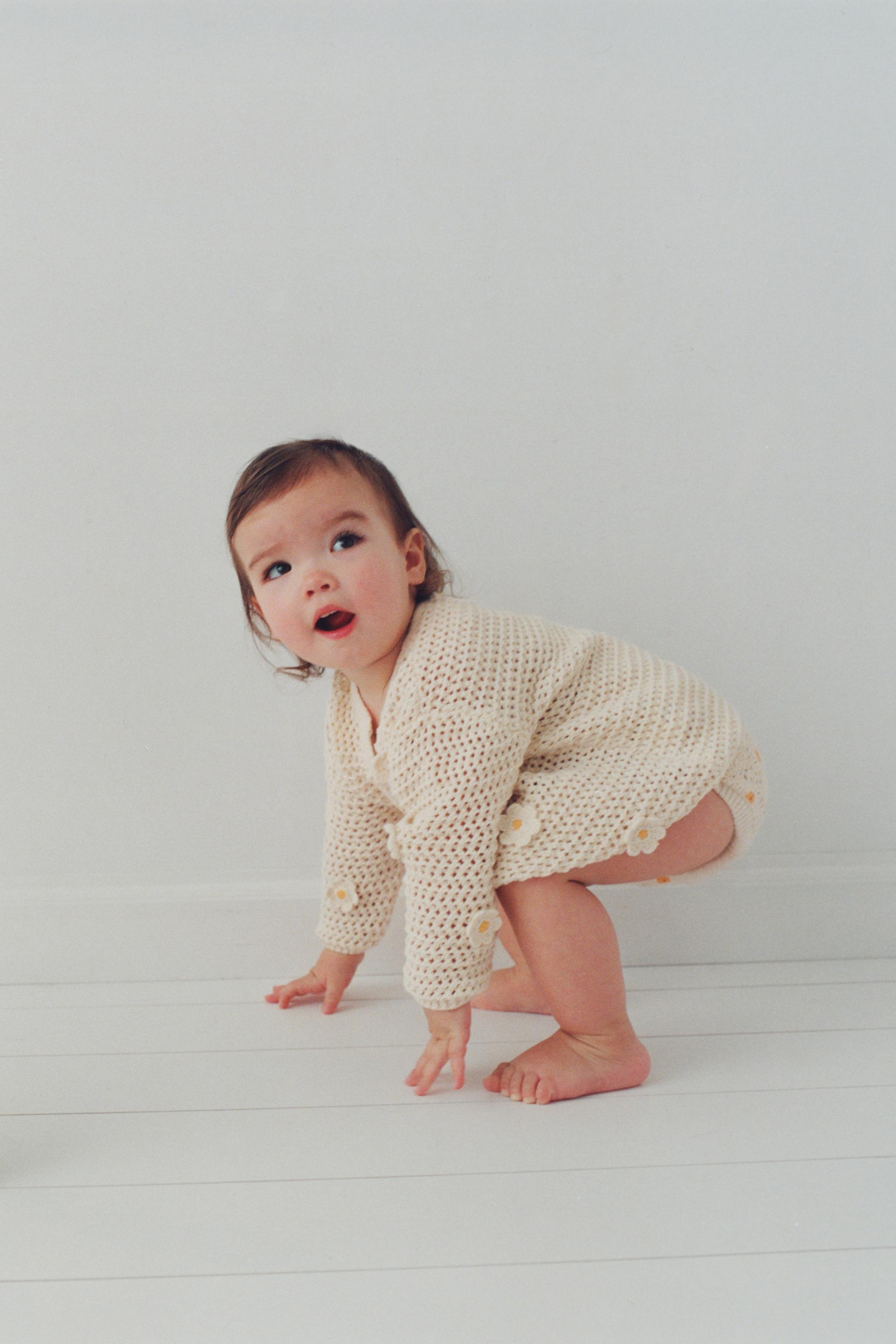 GILET EN MAILLE MARGUERITES CROCHET